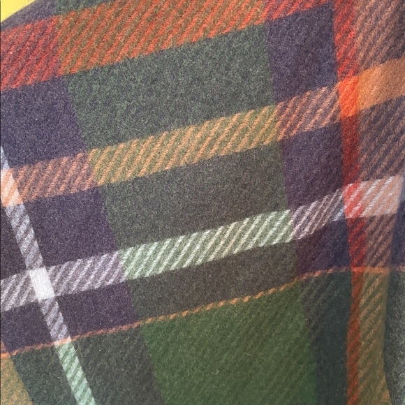 Vince Camuto Poly Plaid Poncho One Size - Picture 2 of 9